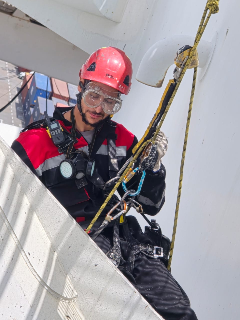 Inspection et protection d'infrastructure par cordiste certifié IRATA Maroc